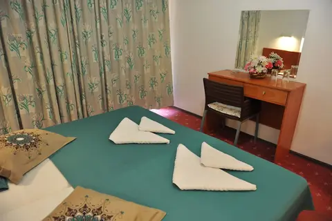 Heleni Beach Hotel in Ιαλυσός — foto 20