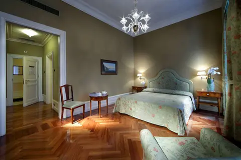 Eurostars Hotel Excelsior in Napels, foto 7