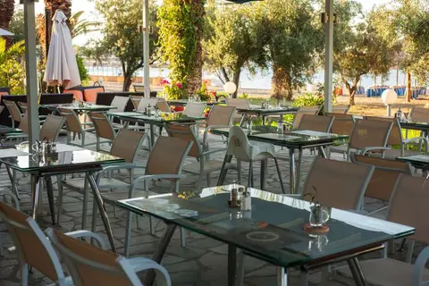 Possidona Beach in Γερακινή — foto 15