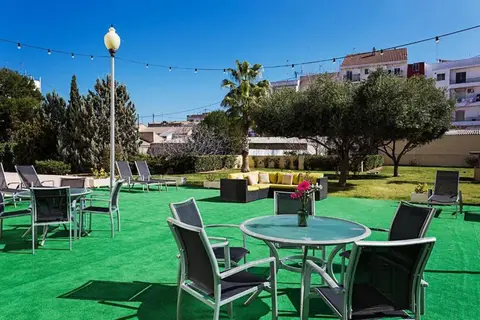 B&B HOTEL Valencia Ciudad de la Ciencias in Valencia — foto 4