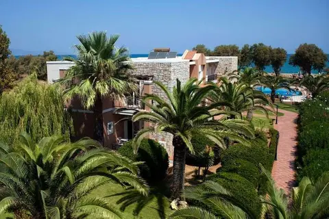 Lito Beach in Γεράνι — foto 14