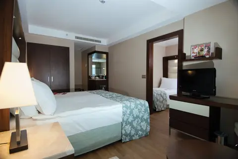 Ramada Plaza by Wyndham Antalya in Muratpaşa — foto 25