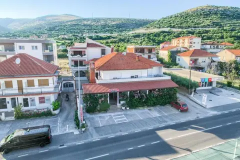 Trogirski Dvori in Rijeka — foto 7