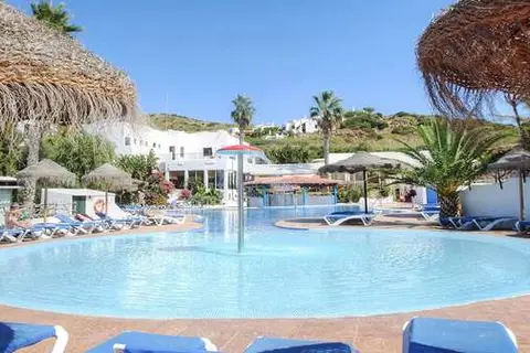 Carema Club Resort in es Mercadal — foto 27