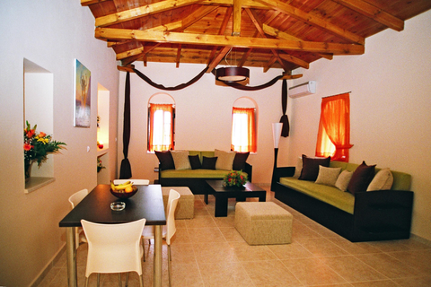 PIERIDES Suites & Studios foto 12