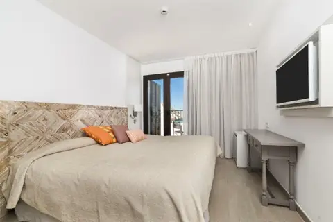 Hotel Hoposa Niu in Cala de Sant Vicent o Cala San Vicente — foto 9