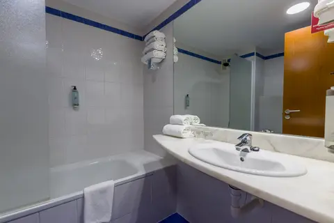 Travelodge Madrid Alcala de Henares in Alcalá de Henares — foto 15