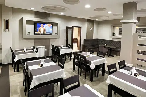 Hotel Holiday in Podgorica — foto 30