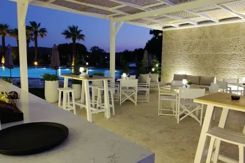 Babaylon Hotel in Cesme — foto 14