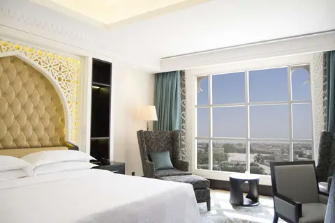 Sheraton Sharjah Beach Resort & Spa in السيف — foto 17