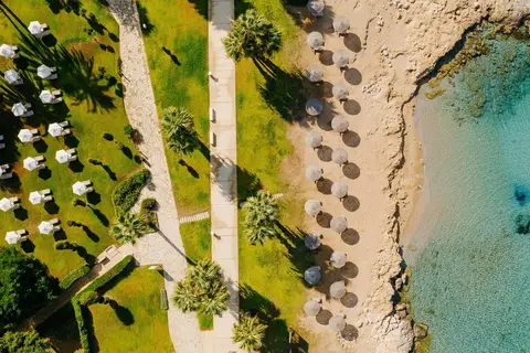 Louis Imperial Beach in Paphos — foto 8