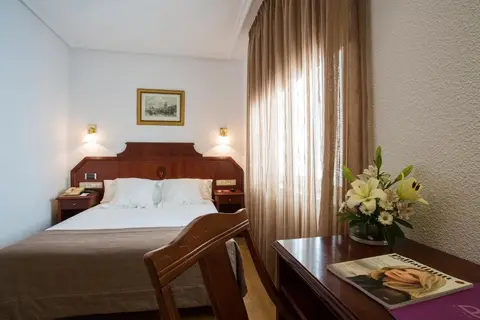 Hotel Zentral Ramiro I in Oviedo — foto 27