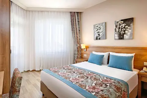 Ramada Resort by Wyndham Lara in Aksu — foto 3