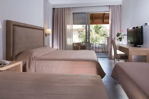 Cactus Beach Hotel & Bungalows in Stalis Super Market, foto 7