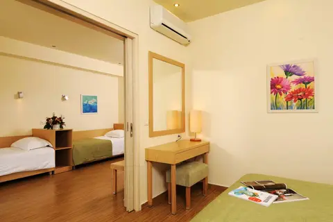 Akrotiri Beach Resort Hotel in Παλαιοκαστρίτσα — foto 26