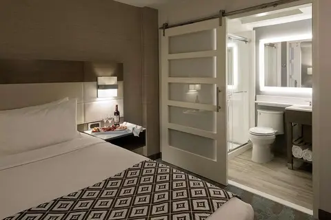Crowne Plaza Ventura Beach in Ventura — foto 19