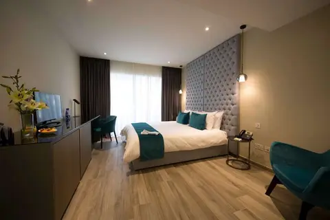 Hotel Urban Valley Resort & Spa in San Ġwann — foto 17