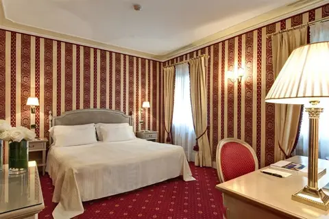 Sina Palazzo Sant' Angelo in Venetië — foto 15