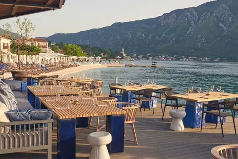 Huma Kotor Bay Hotel & Villas in Dobrota — foto 8