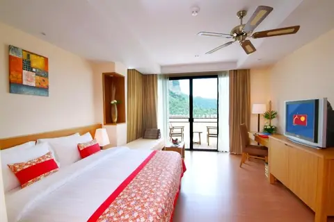 Avani Ao Nang Cliff Krabi Resort in Krabi — foto 6