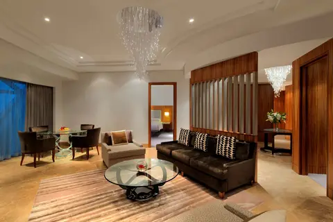 Andaz Capital Gate Abu Dhabi in Abu Dhabi — foto 12