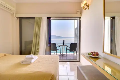 Calamos Beach Hotel in Athene