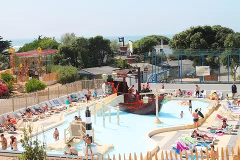 Camping L Anse Des Pins in Saint-Georges-d'Oléron — foto 21