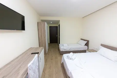 Esal Hotel in Durres — foto 14