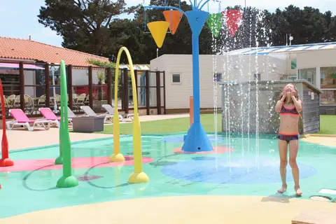 Camping Le Chaponnet in Brem-sur-Mer — foto 3