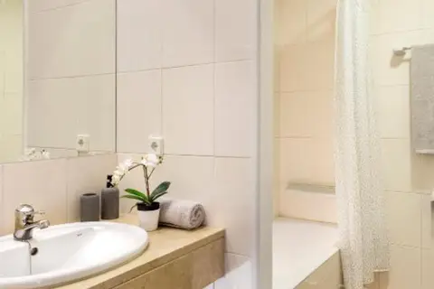 Micampus Armendariz Students Residence SOLO ESTUDIANTES in Sevilla — foto 7