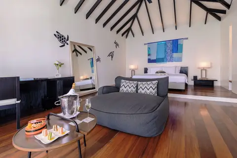 Noku Maldives, Vignette Collection in Noonu Atoll Education Centre — foto 20
