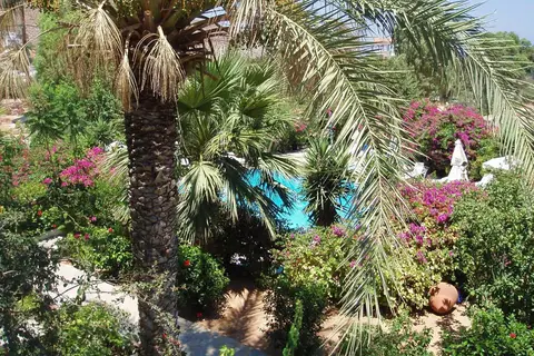 Irini Hotel in Λιβάδια — foto 27