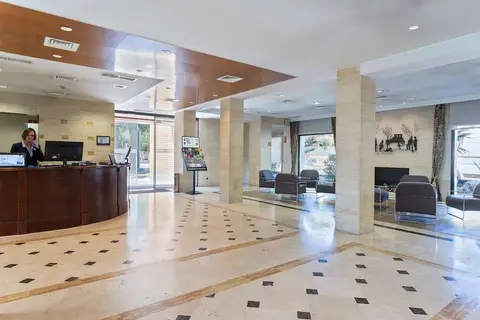 Hotel Osuna in Madrid — foto 19