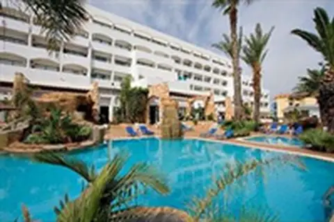 Melini Hotel Suites in Paralimni, foto 2