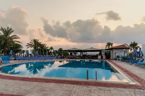 Helios Bay Hotel and Suites in Paphos — foto 26