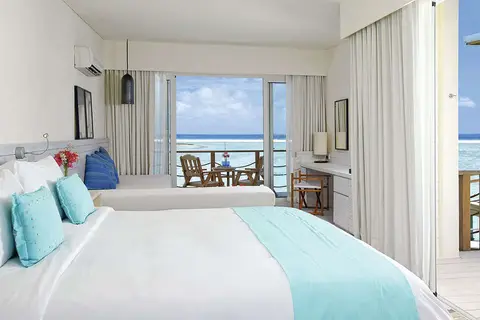 Holiday Inn Resort Kandooma Maldives in Holiday Inn Resort - Reception — foto 12