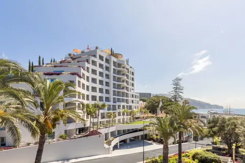 Next by Savoy Signature in Funchal, foto 42