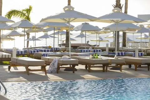Constantinos The Great Beach in Παραλίμνι — foto 12