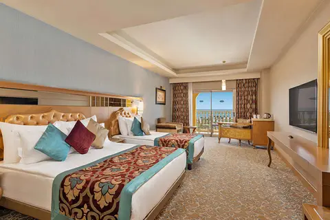 Royal Holiday Palace Hotel in Aksu — foto 6