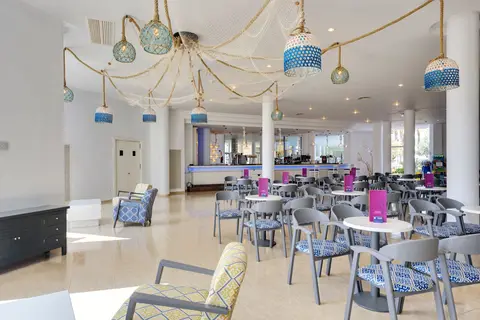 Tropic Garden Hotel & Apartments in Santa Eulària des Riu — foto 13
