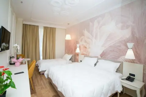 Regina City Hotel in Vlorë — foto 27