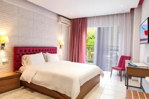 Royal Hotel and Suites in Δημοτική Ενότητα Παλλήνης — foto 21