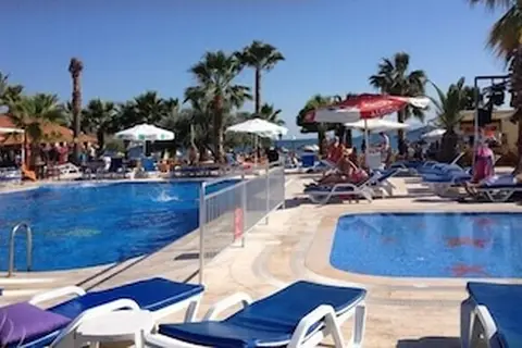 Nagi Gümbet Beach in Bodrum — foto 10