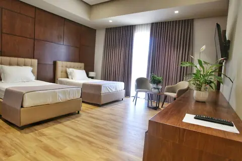 Portik Hotel in Berat — foto 17