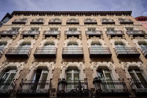 Catalonia El Pilar in Zaragoza — foto 4
