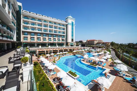 Luna Blanca Resort & Spa in Manavgat