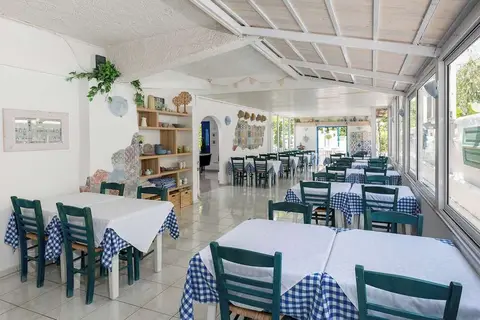 Nathalie Hotel in Ιαλυσός — foto 5