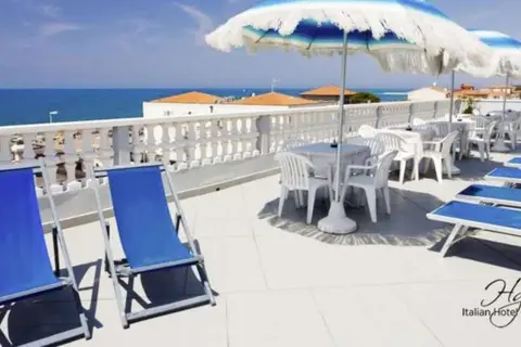HG Il Settebello Hotel in Cecina — foto 12