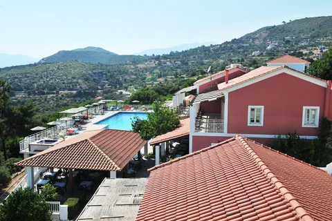 Mykali Bay in Municipal Unit of Pythagoreio — foto 19