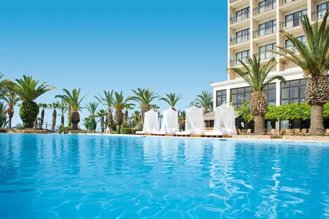 Sandy Beach Hotel & Spa in Πύλα - Pile